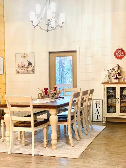 The Grand Tennessean Cabin- Four Bedroom Luxury Cabin In The Mountains Пиджен-Фордж Экстерьер фото
