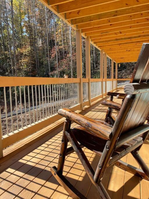 The Grand Tennessean Cabin- Four Bedroom Luxury Cabin In The Mountains Пиджен-Фордж Экстерьер фото