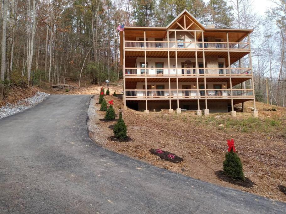 The Grand Tennessean Cabin- Four Bedroom Luxury Cabin In The Mountains Пиджен-Фордж Экстерьер фото